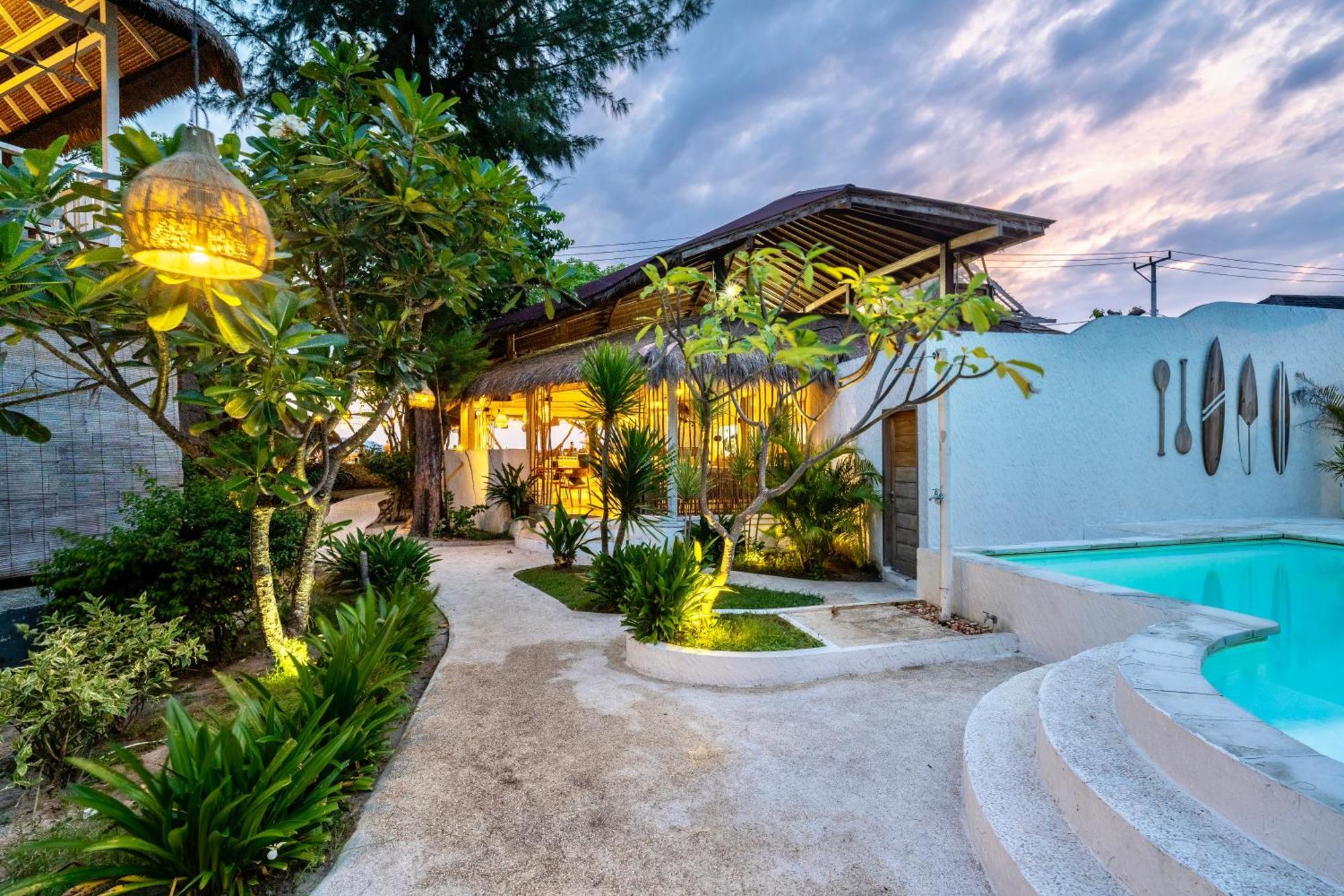 Mowies On The Beach Gili Air Exterior foto